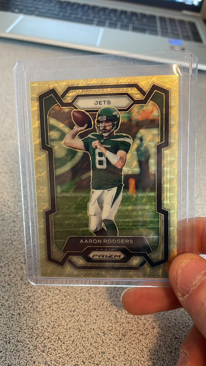 Overthehillcc3's tweet photo. @CardPurchaser https://t.co/EwC4vzYpaM

Have a lot Prizm up at auction, including this beauty!! https://t.co/6p4KFUVkp2