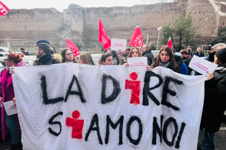 Continuità occupazionale di tutti dipendenti <a href="/direpuntoit/">Dire.it</a> è obiettivo irrinunciabile, si usino risorse del Fondo straordinario di sostegno all’Editoria affinché non siano i lavoratori a pagare per cattiva gestione. Ne risentirebbero anche democrazia e pluralismo dell'informazione
