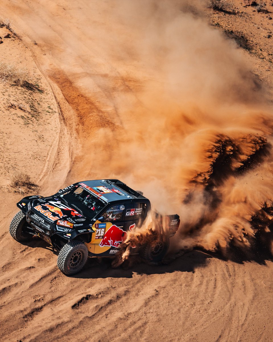 box_repsol's tweet photo. Repsol vuelve a lo más alto en el Dakar🥇 y lo hace por primera vez con combustible renovable Repsol♻️

Luca Moraes, se ha hecho con la victoria de hoy en el #Dakar2024

Isidre cierra una etapa complicada con una 🅿️3️⃣8️⃣ y Quintero finaliza un sólido día con una 🅿️1️⃣7️⃣ https://t.co/fBV9ZmYnqp
