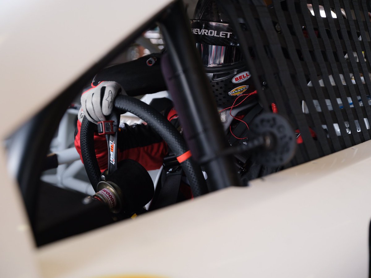 Ready to buckle in again <a href="/andresplg2/">Andres Perez de Lara</a> <a href="/LavarScott/">Lavar Scott</a> ? 💪🏁

<a href="/ARCA_Racing/">ARCA Menards Series</a>