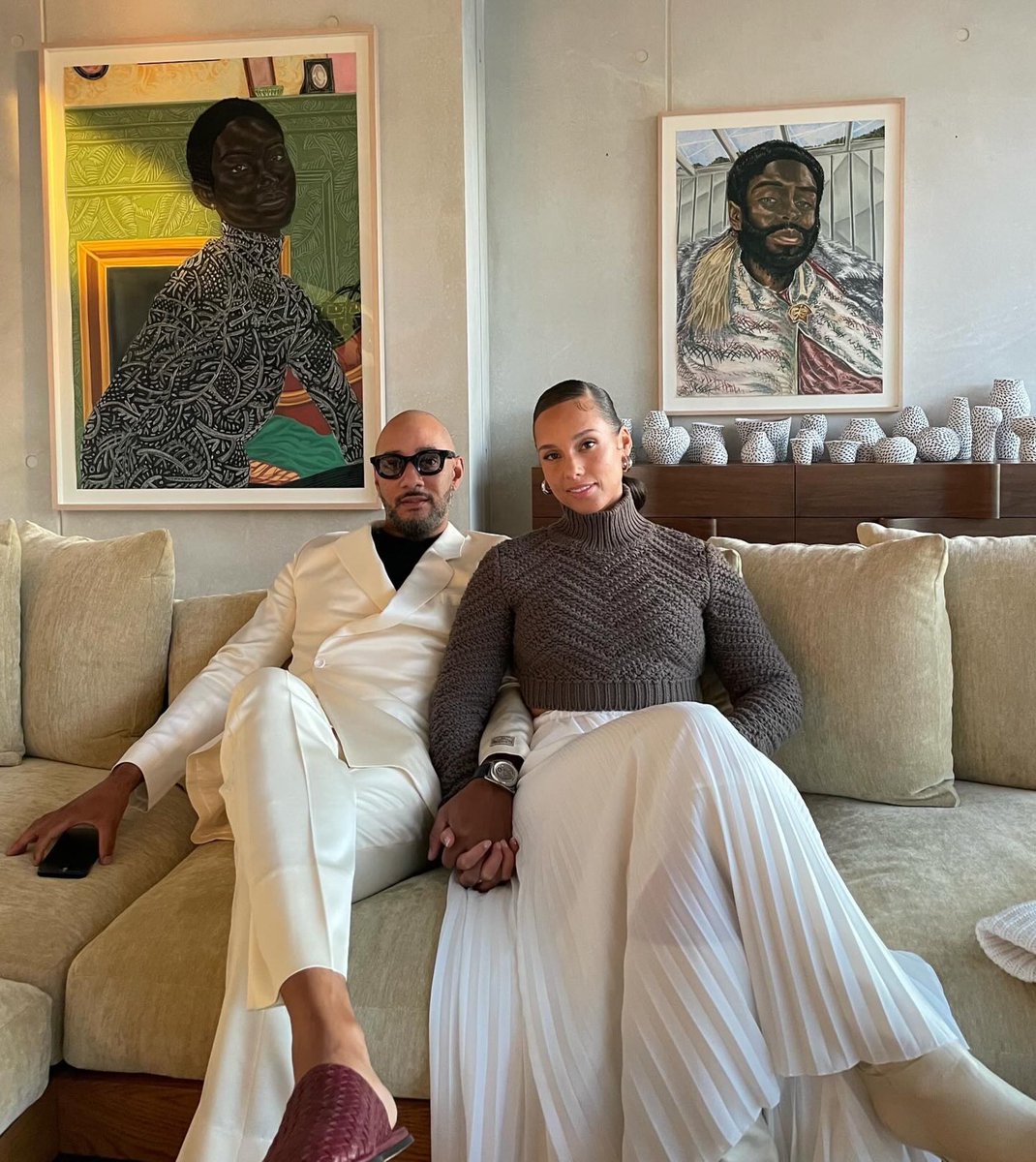 Alicia Keys & Swizz Beatz bring BLACK ART to BK 🖼️ GIANTS: Art from the Dean Collection. Opening Feb. 10 @brooklynmuseum The power couple is feeding the community with pieces from their collection, by Black artists. TIX: brooklynmuseum.org/exhibitions/gi… #GiantsBkM #lipglossnhotsauce