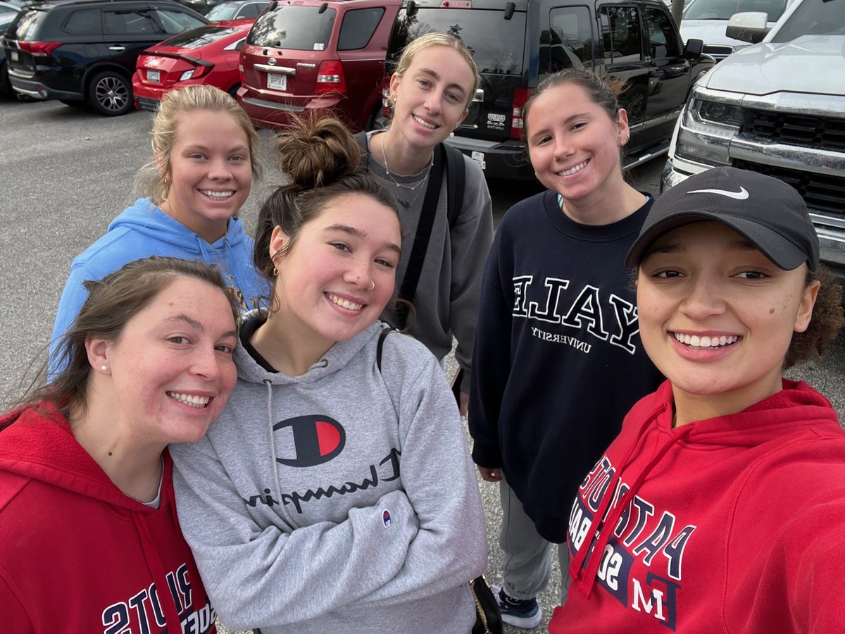 I received a great call today! I miss them!! Almost everyone is back on campus, and season is right around the corner!! Let's go!! 
*Even had a few fans (soccer players) on the call, too 🤩
<a href="/Makaylacuth/">Makayla Cuthbertson</a> <a href="/Katiesmith2024/">Katie</a>
<a href="/poston_alyssa/">Alyssa Poston</a> <a href="/emma_mobergg/">Emma Moberg</a>