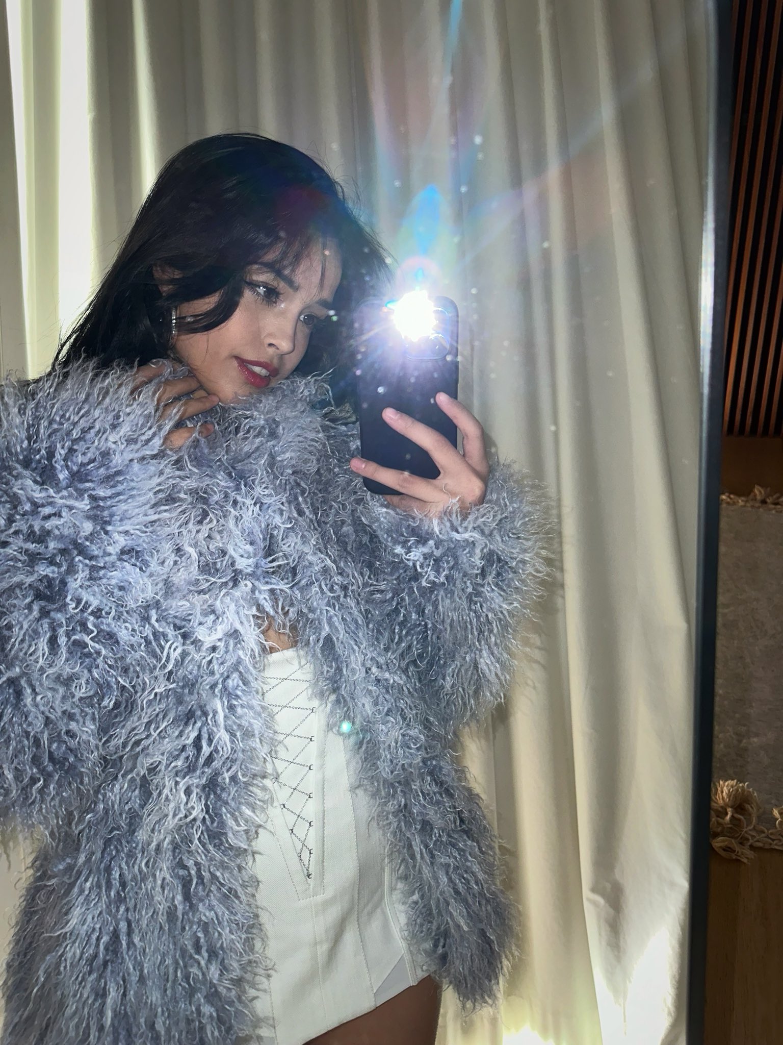 Emma chamberlain sale fluffy jacket