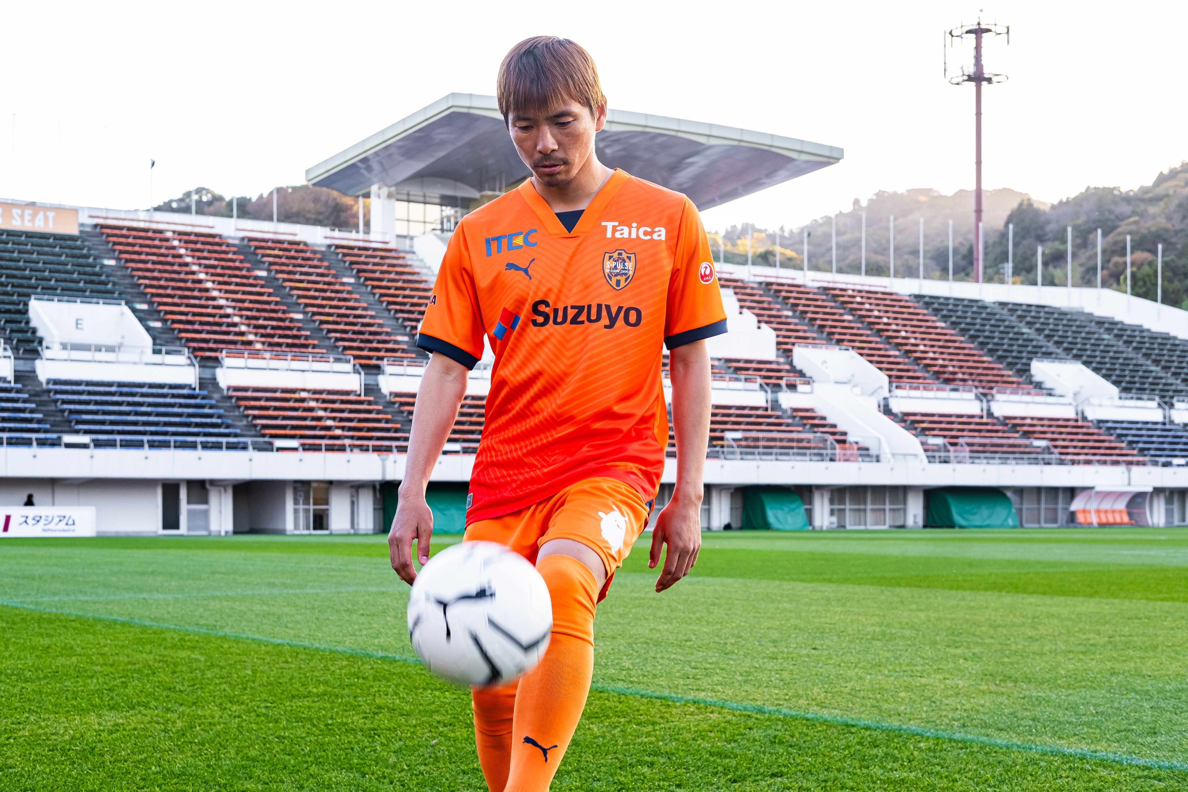 乾貴士 アラベス ユニフォーム セレッソ大阪 清水エスパルス 乾貴士 アラベス ユニフォーム セレッソ大阪 清水エスパルス