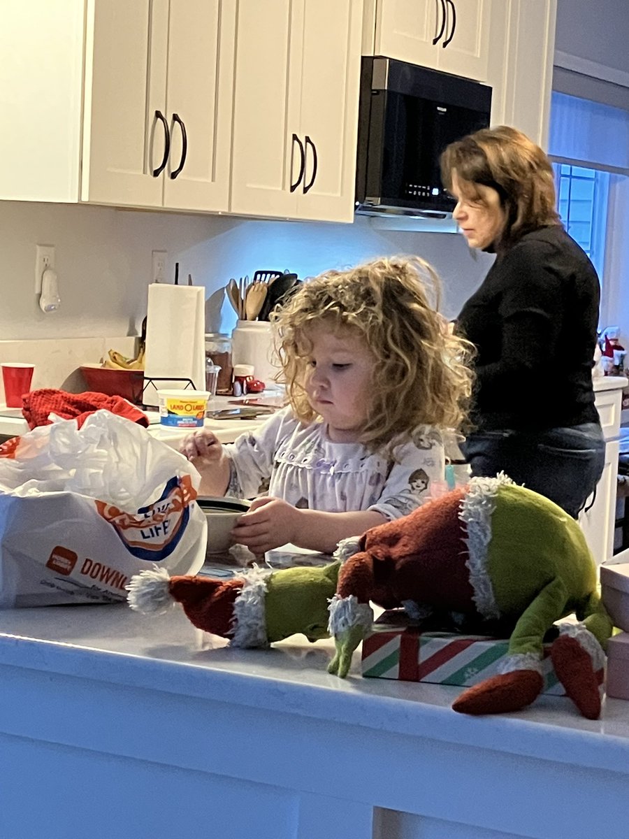 My little chef trying to keep up with nana in the kitchen . Watch out <a href="/GordonRamsay/">Gordon Ramsay</a> 😄 #ChefCora #CookingwithCora