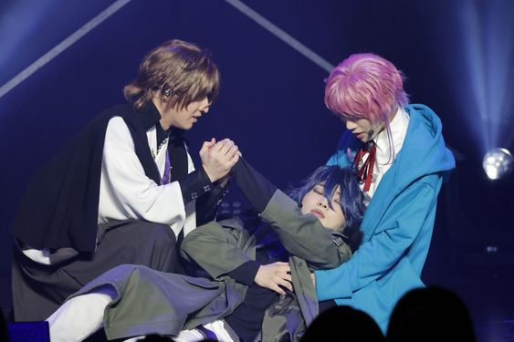 meetnadream's tweet photo. everyone should redraw this as their favorite poly ship https://t.co/9Ijap9ghcK