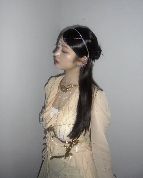 1heelover's tweet photo. she’s literally gorgeousssssss https://t.co/Fd0bHttzT6