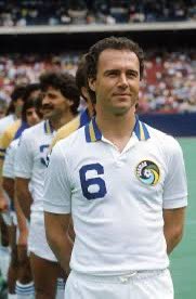 RIP Kaiser! Watched him as a child along w Pele. What a master he was! A privilege to watch. Brought a lot of joy!! #FranzBeckenbauer