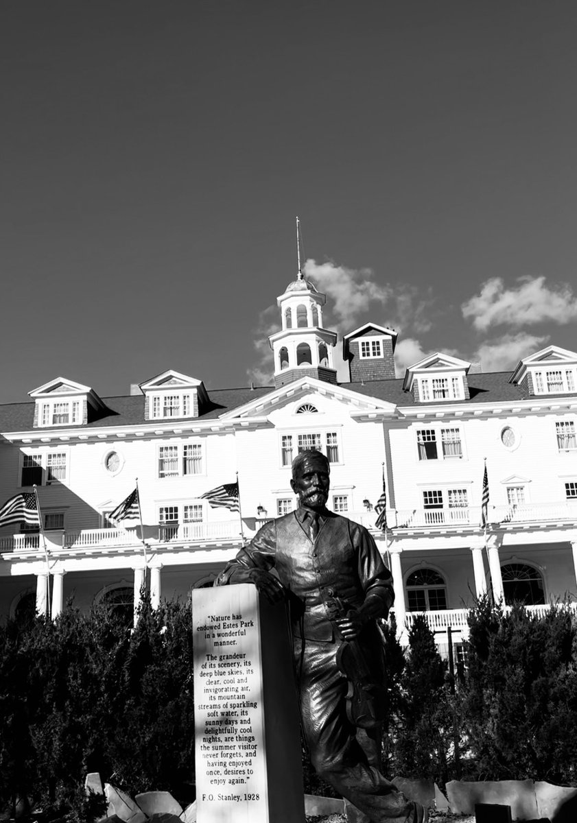 ivagonefishing's tweet photo. @DMiller52325459 I love yours D! ! I tried to do a vintage feel on #TheStanleyHotel  #EstesParkCO by my place . I took this November 9,2023 at about 2:00 pm 😊I liked the shadows gohstly 😅 https://t.co/4A1uaiIXhE