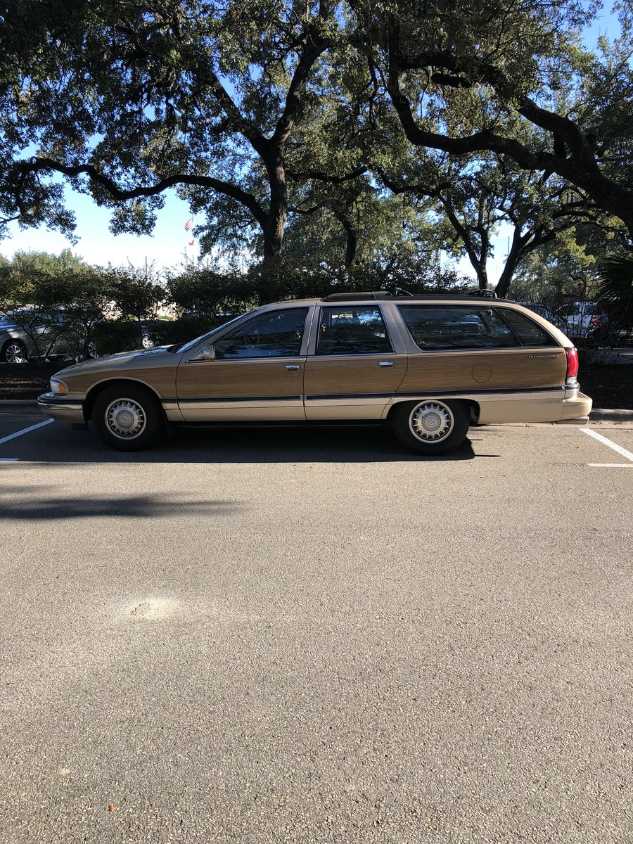 EstesPga's tweet photo. Dues went up. I’m guessing he sold the Mercedes and bought this: https://t.co/durssPFzbs