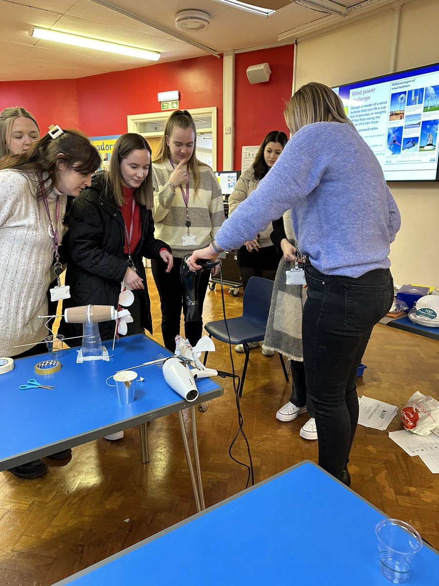 CroxbyPrimary's tweet photo. Staff training today for #teamcroxby and amongst other things we were being scientists. #croxbymagic #strivingforexcellence https://t.co/3kREM8CJ5j