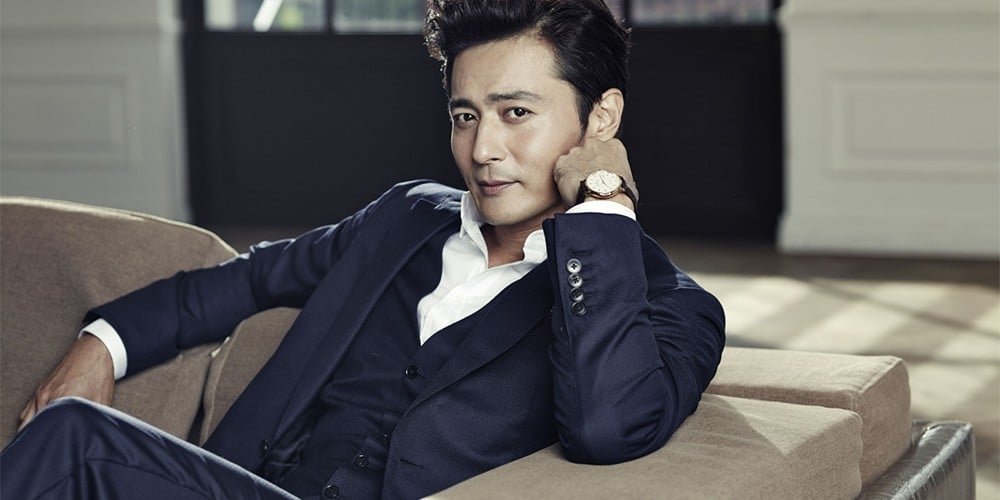 KDramaHandle's tweet photo. 9 Korean male celebrities who were involved in sexual offense and affairs:
1. #LeeByungHun (blackmail, cheating)
2. #JuJinMo (marriage after prostitution scandal)
3. #JangDongGun (linked to prostitution)
4. #LeeSoo (married post-prostitution scandal with a minor) https://t.co/eYonkbmrd2