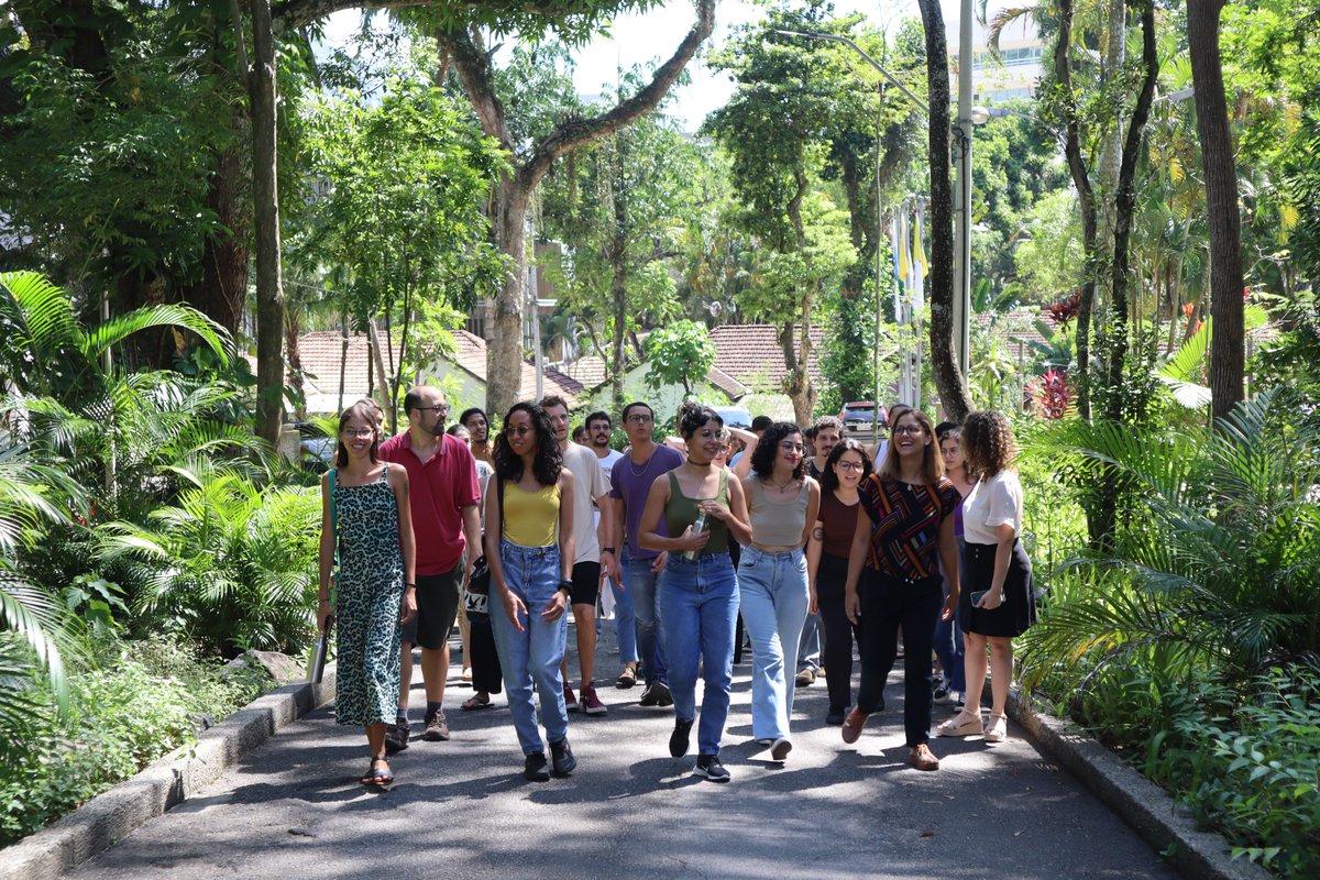 🤩 Começou! As aulas da 4ª edição da Formação em Ecologia Quantitativa começaram nesta segunda, 8. Entre janeiro e fevereiro, 30 futuros cientistas farão o curso presencial no campus da Puc Rio, onde passarão por um treinamento intensivo em ferramentas quantitativas usadas na
