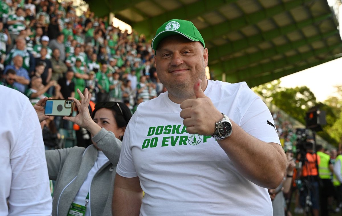 S <a href="/ceskarepre_cz/">Česká fotbalová reprezentace</a> dohodnuto 🦘🤝🇨🇿 Hodně štěstí, trenére 🍀