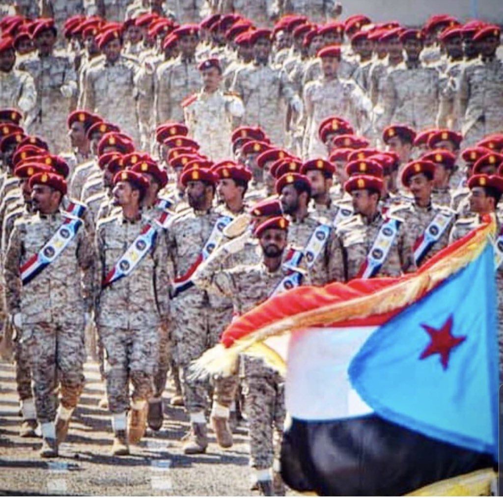 الحوثي  يقاتل ضد قوات الانتقالي 
قنوات الاخوان تحرض وتبث الاشاعات ضد الانتقالي.
القاعدة تفجر وتفخخ في قوات الانتقالي 
دول إقليميةتدعم ضد الانتقالي 
من عاش وترعرع في تعز وقدم إلى عدن واعتز وصينت كرامته واكل وشرب ودرس واشتغل في عدن ومع ذلك يكره الانتقالي .
الانتقالي جاب لهم الجنان