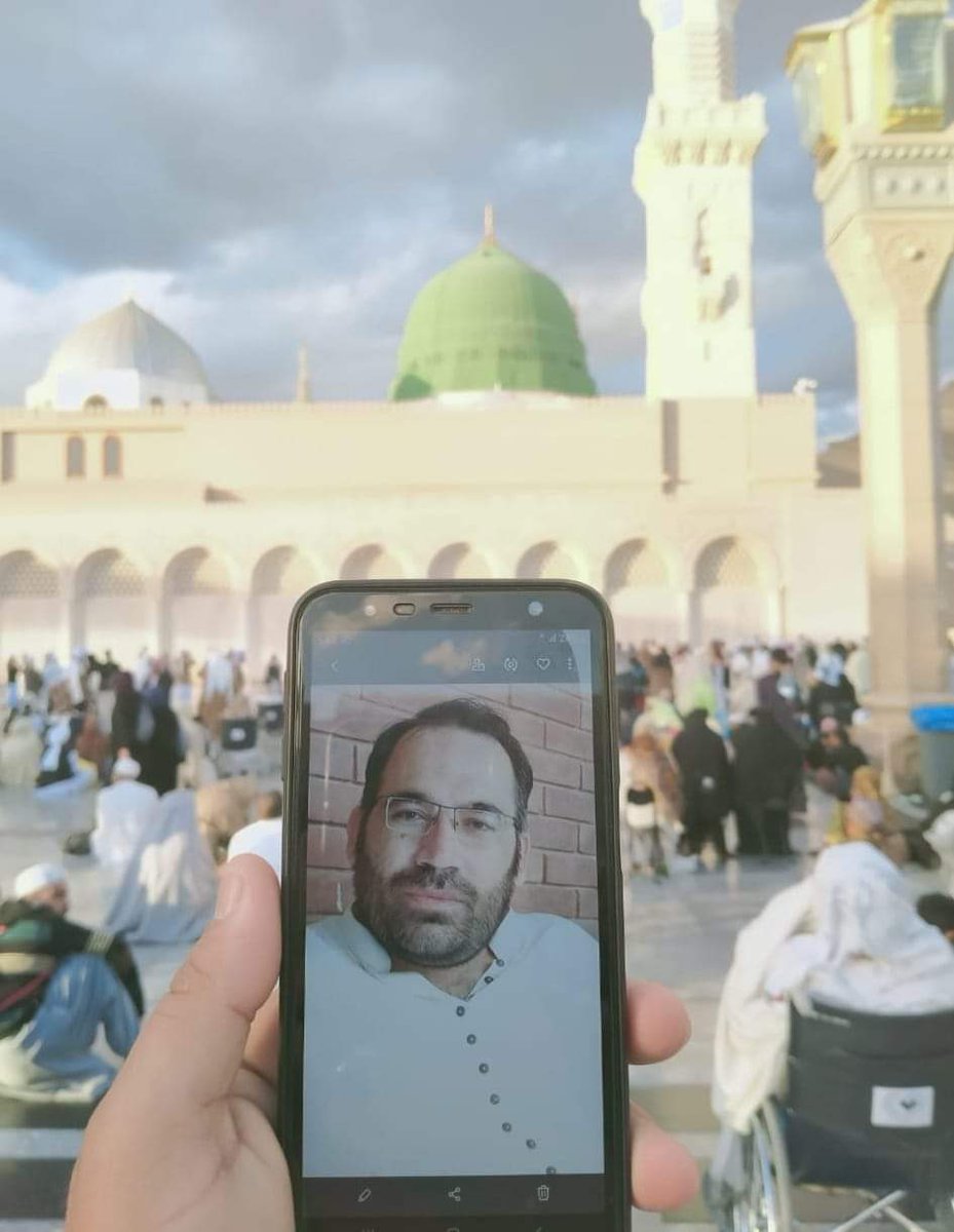 AbuBakar00094's tweet photo. تم سلامت رہو ہزار برس
ہر برس کے ہوں دن پچاس ہزار
تمام عُمر تجھے زندگی کا پیار مِلے
خُدا کرے کہ خوشی تم کو بار بار مِلے.
بھترین شخصیت جي مالڪ مير ماجد علي بروهي کي جنم ڏينهن جون لک لک واڌايون هجن.  
Mir @majid_brohi https://t.co/q2kRES4RC0