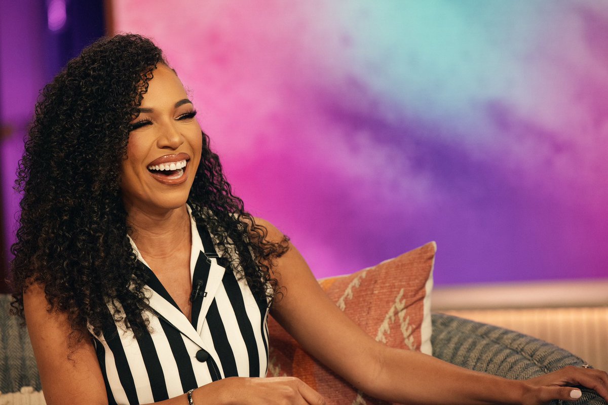 MJAcostaTV's tweet photo. So excited to be part of the @KellyClarksonTV show tomorrow! Tune in Tuesday January 9th on @nbc https://t.co/MPFAdCevFm