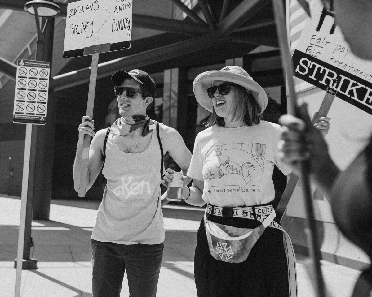 Thank you for the photos! I’m so lucky to have these memories from my LA picket pit stop (with the incredible @mpinkneywriter, of course).