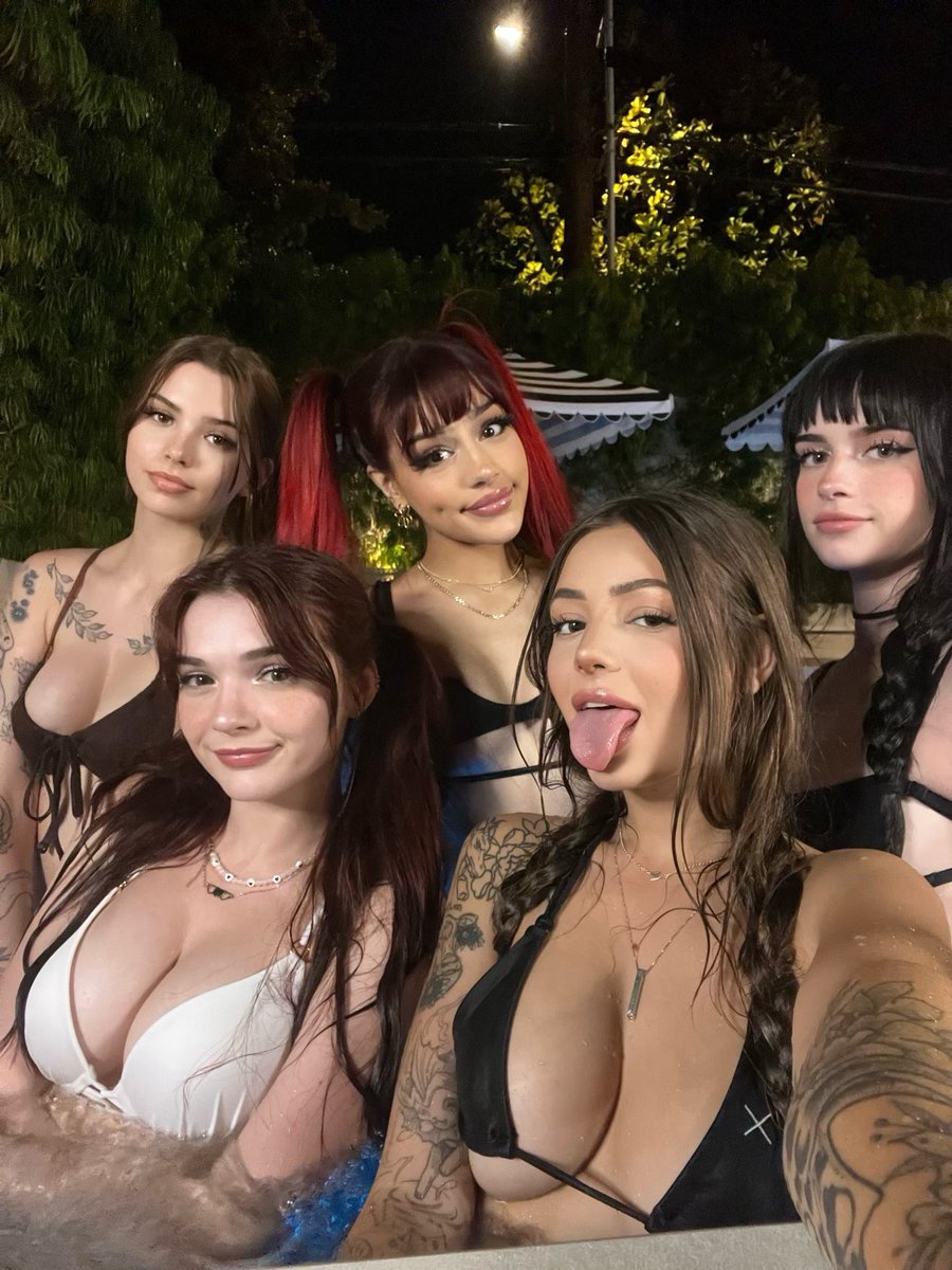 choose your egirl https://t.co/DI0d4s8yRg