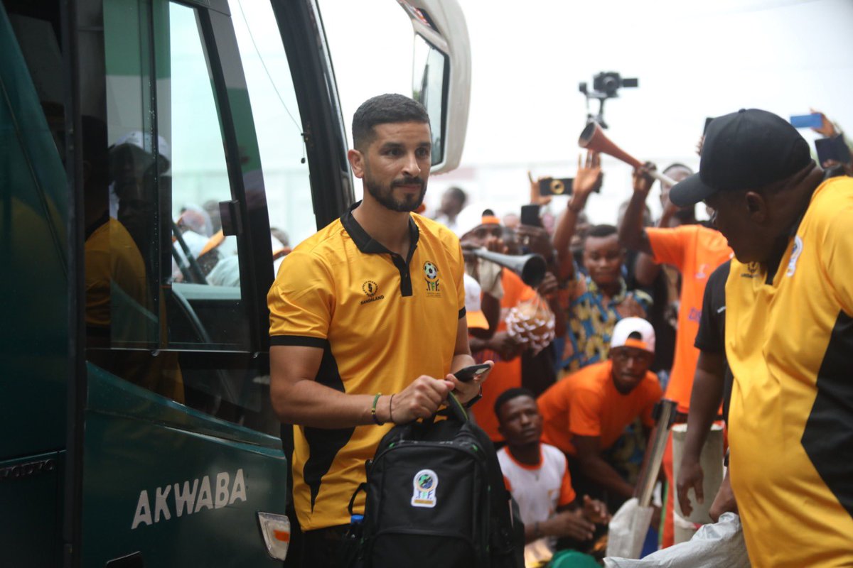 CAF_Online's tweet photo. The Taifa Stars have arrived. 🌟🇹🇿 

@Tanfootball | #TotalEnergiesAFCON2023 https://t.co/Ht2V1nX8KQ