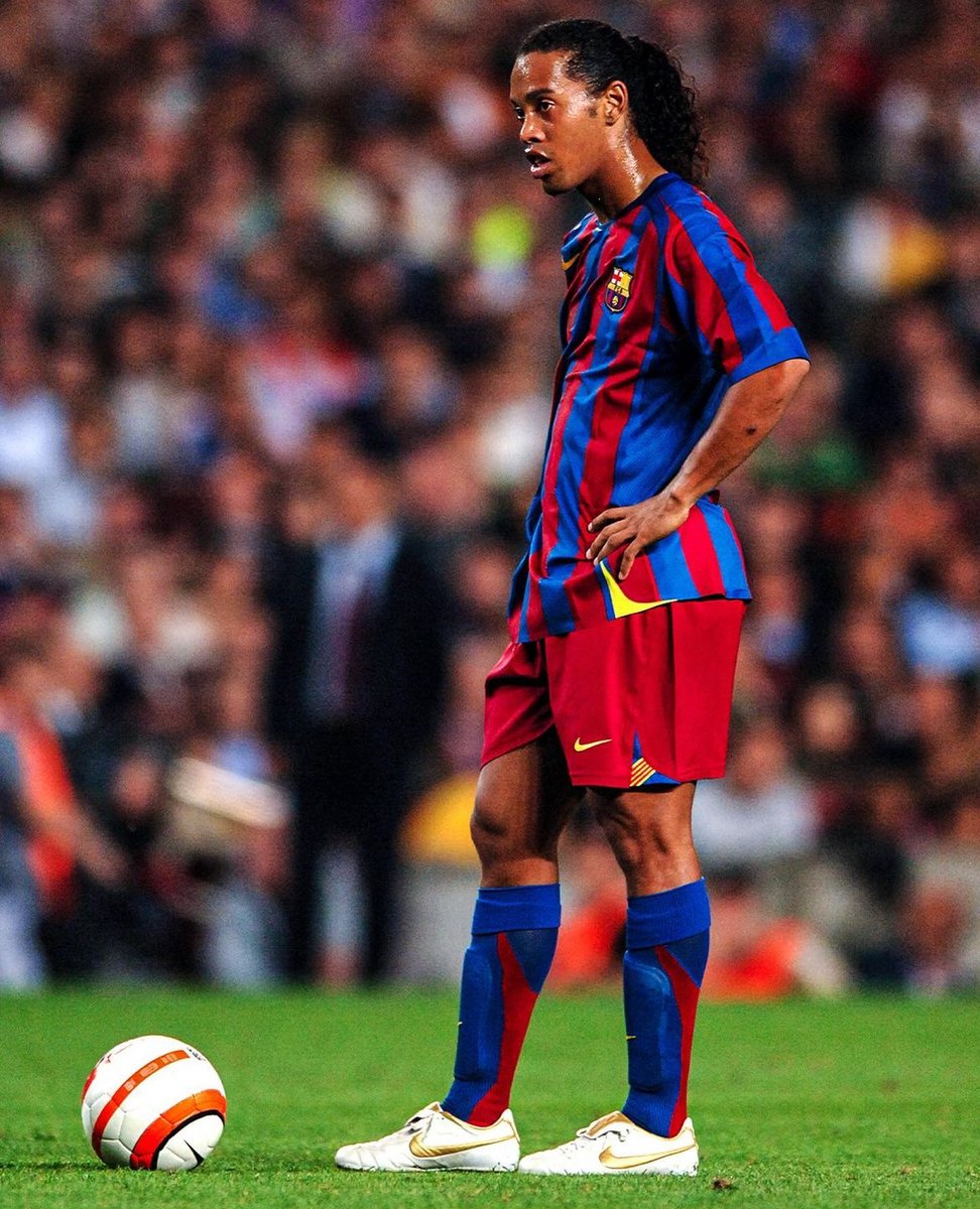 BarcaTimes's tweet photo. Ronaldinho Gaúcho. 🇧🇷 https://t.co/X2spWiZQ59