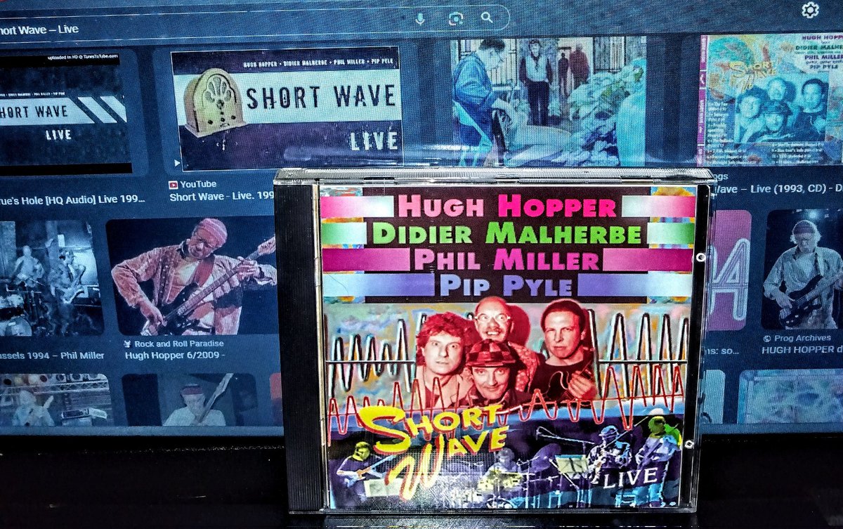 mellozaemon's tweet photo. #ShortWave🇬🇧(1991-1996) Live('93) 唯一作
#HughHopper #DidierMalherbe #PhilMiller
#PipPyle #CanterburyScene #JazzRock https://t.co/41dfDmtMna