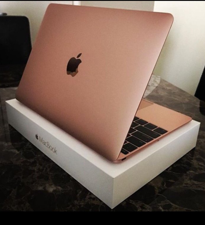 simonsandra470's tweet photo. If you're online what do you want before you sleep 😴 https://t.co/U3cYowkBRK