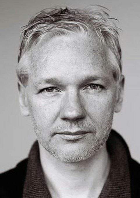 Un'appunto:
È stato grazie a Wikileaks che noi anonimi siamo a conoscenza di chi fossero inizialmente i contatti personali di Jeffrey Epstein, quindi, nessuno si prenda meriti non suoi. Grazie a Julian Assange se oggi siamo qui a parlarne. 🙏

- Antonio Trallo