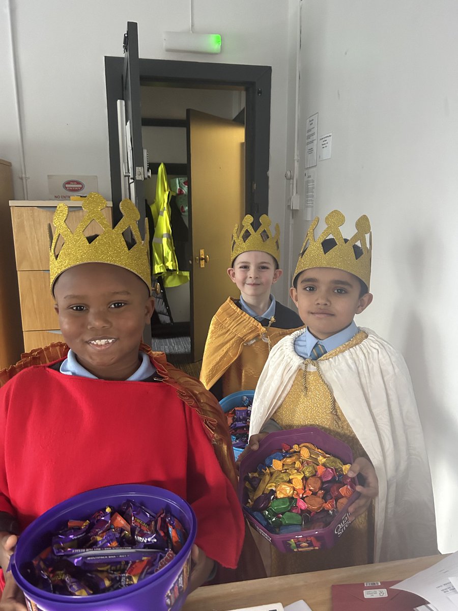 MsMillarHT's tweet photo. Three handsome kings visited me and the other classes today with sweets #goodfirstday https://t.co/woxMAYMYWi