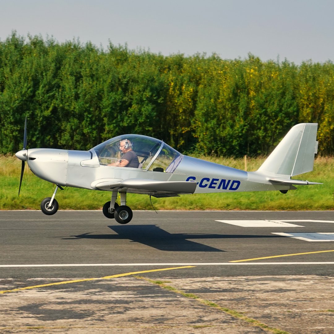 Michaelflying28's tweet photo. Evektor EV-97 Eurostar G-CEND departing Sandtoft Airfield for Breighton Airfield 9.9.23.
#evektor #evektorev97 #ev97 #ev97eurostar #lightaircraft #generalaviation #generalaviationlovers #generalaviationlover #generalaviationuk #generalaviaton #generalaviationworld #microlight https://t.co/H25zH3cJMP
