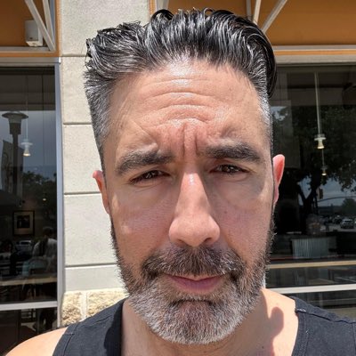 eegonzalez's tweet photo. #NewProfilePic https://t.co/XFePSaiddH