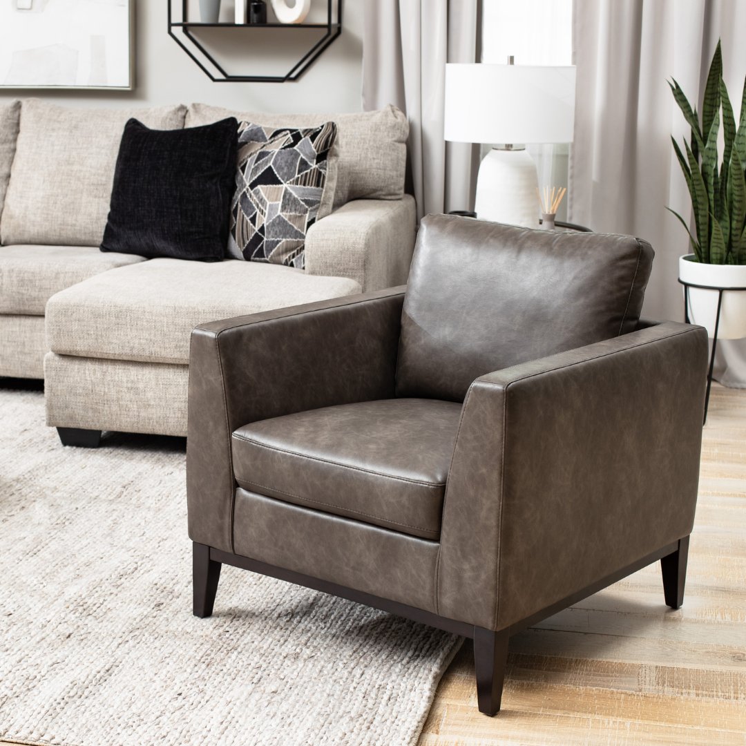 Mathis_Home's tweet image. 🚨End of Season Clearance Savings🚨

Save big on these looks and more online and in-store!