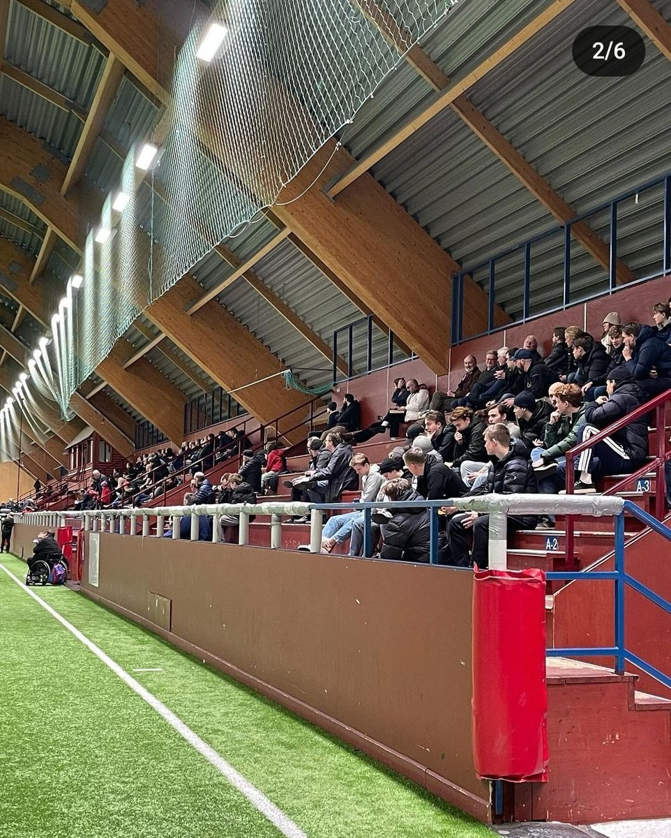 OstersIF's tweet photo. Första träningen avklarad ✅️

Tack till alla som kom till Tipshallen ikväll och välkomnade laget in till det nya fotbollsåret 🙏

🔴🔵#östersif https://t.co/3pZ3Nwz9yD