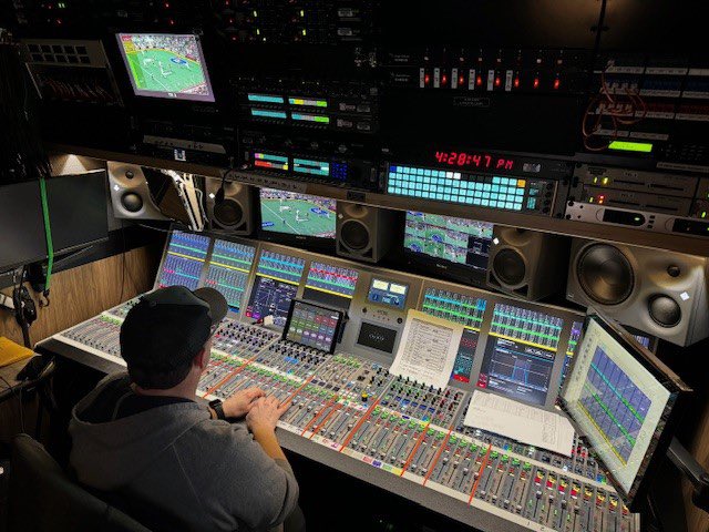DomeProductions's tweet photo. π Introducing Empire, Titan's Twin Sister! πβ¨
Here's to twice the capacity, twice the excellence!π
#EmpireLaunch #BroadcastingInnovation #DoubleTheCapacity #EmpireUnleashed #DomeIsThere #DreamTeam
Β
πΈ: Roberto Junior, Dome SR Technical Manager https://t.co/VFh5I8QxCr