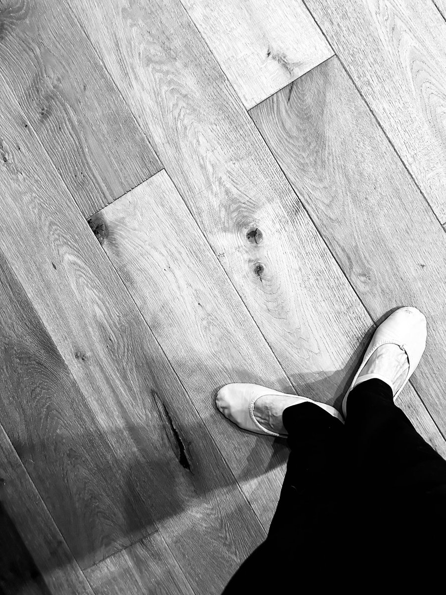 mariesgotthis's tweet image. I miss going to dance classes but with chemo every other week, I would miss so much. I found some online adult classes from the National Ballet, pulled out my little pink slippers and just finished beginner class number 1. #ballet #adultballet #nationalballet