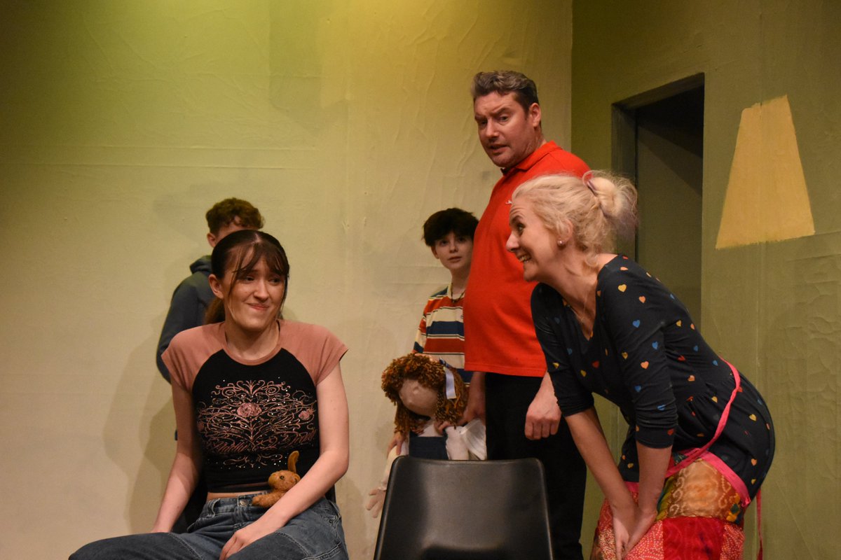"I wish I was
in Mulberry Cottage
with Mum and Dad
and Radish.
That's a Haiku" 🏯

Some more brilliant shots from rehearsals of the Suitcase Kid and it's not long now till opening night! Have you got your tickets?🎟️