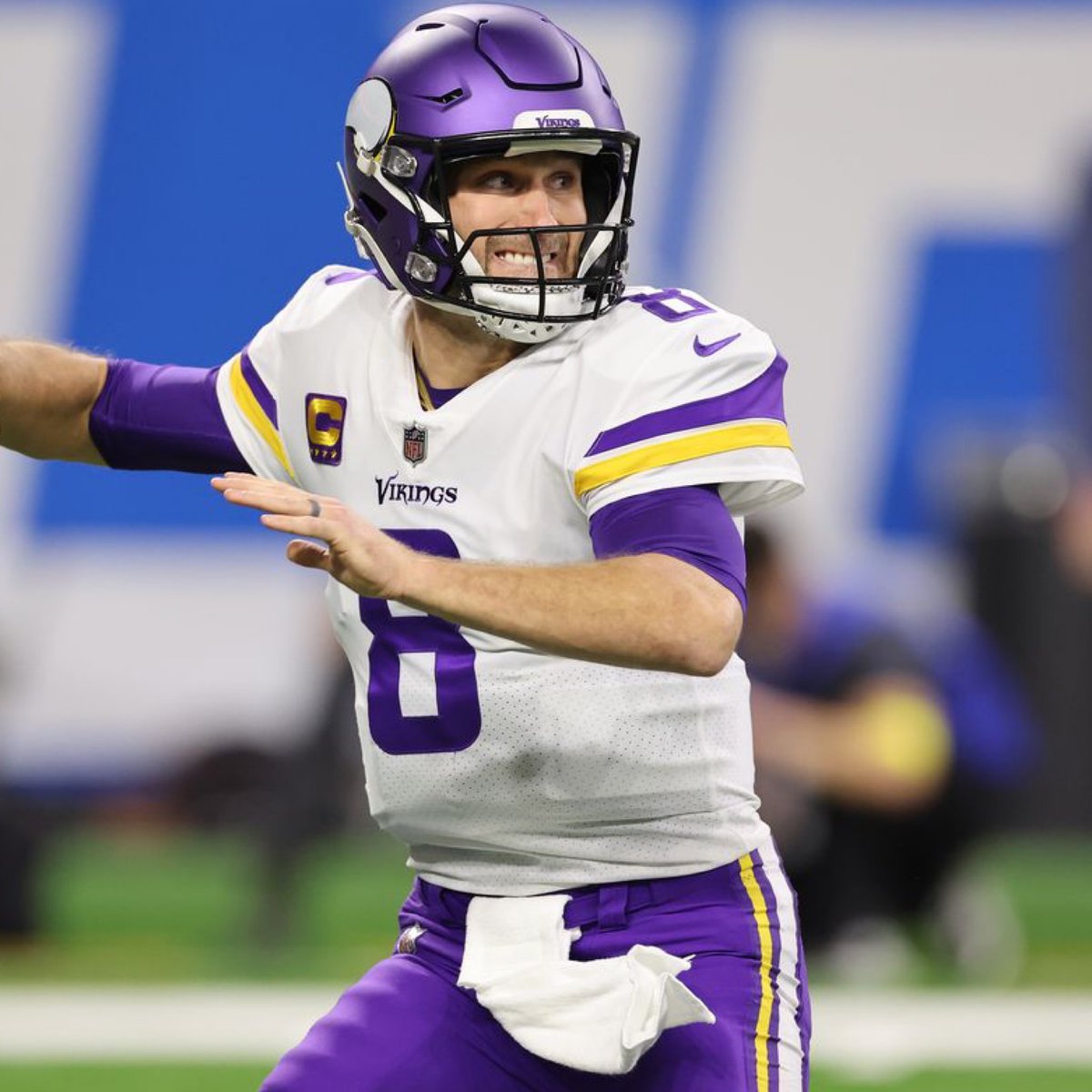 jasrifootball's tweet photo. 𝗧𝗥𝗘𝗡𝗗𝗜𝗡𝗚: #Vikings QB Kirk Cousins appears to be open to the idea of taking a “hometown discount” to stay in Minnesota, via @espn 

“I think that God has blessed me financially beyond my wildest dreams. So at this stage in my career, the dollar are really not what it’s about.”