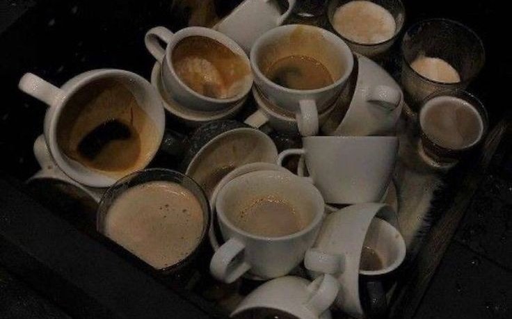 AcademiaDreams's tweet photo. coffee &amp; literature https://t.co/xFim5Nt9nG