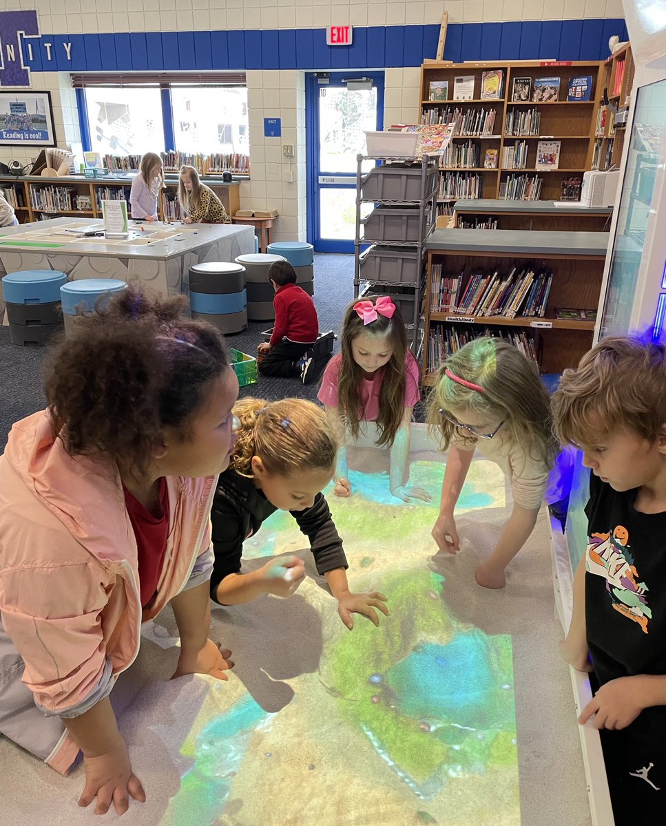TASDMediaMakers's tweet photo. GR1 rocked our PBIS expectations in the Imagination Station today! ⁦@west_elem⁩ https://t.co/O6F4aHeB26