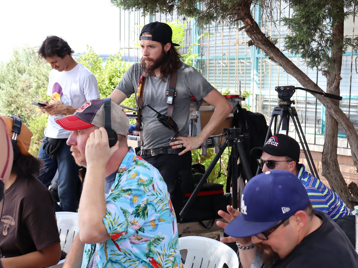 Post1776Sitcom's tweet image. 🎥 MEET CAST AND CREW 🎥
Meet Issac Frame! Picture this: the Swiss Army Knife of creativity – that's Issac! Issac switched from Gaffer to Editor extraordinaire. If multitasking were an Olympic sport, Issac would snag the gold medal without breaking a sweat!

#NMFilmcrew