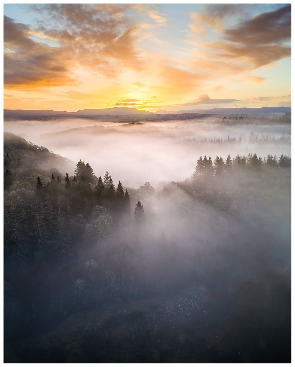 ‘A NEW YEAR DAWNS’ Sunrise on New Year’s Day. It was a wonderful way to start off 2024. Happy New Year everyone. 🙂 #Wexmondays #FSprintmonday #sharemondays2024