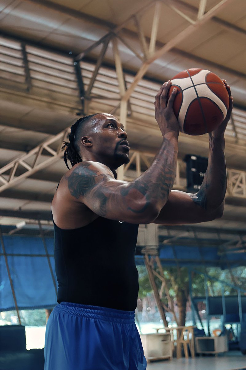 DwightHoward's tweet photo. Reporting live from the Philippines 🇵🇭 https://t.co/7PwoHLAYNg