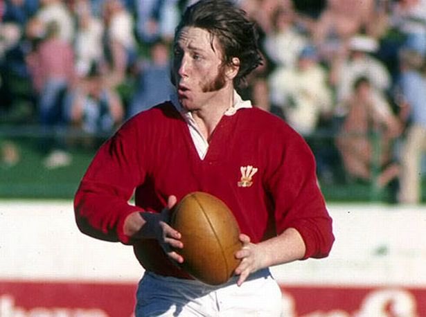 This one has really upset me. JPR. What a player. I mean, WHAT a player. There has never been a more fearless competitor. In an era of true legends of the game, he stood out. Those three letters. Iconic. Rugby has lost one of it’s very, very best today. But what a legacy. ❤️