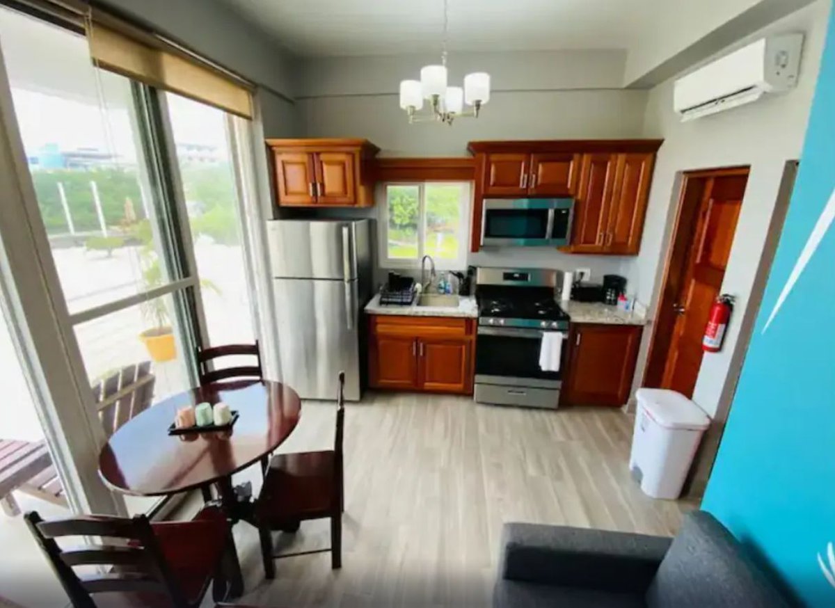 dott_stays's tweet image. In #SanPedro, we have a #1bed/#1bath #upperlevel #Casita with a fully equipped Kitchen, queens bed, River View, 5 minute walk to town. 

To book or enquire, quote Ref: EX/SPC👉buff.ly/3wJhaYE

#accommodation #holidayhome #holidaylets #staycation #Belize #furnishedlets