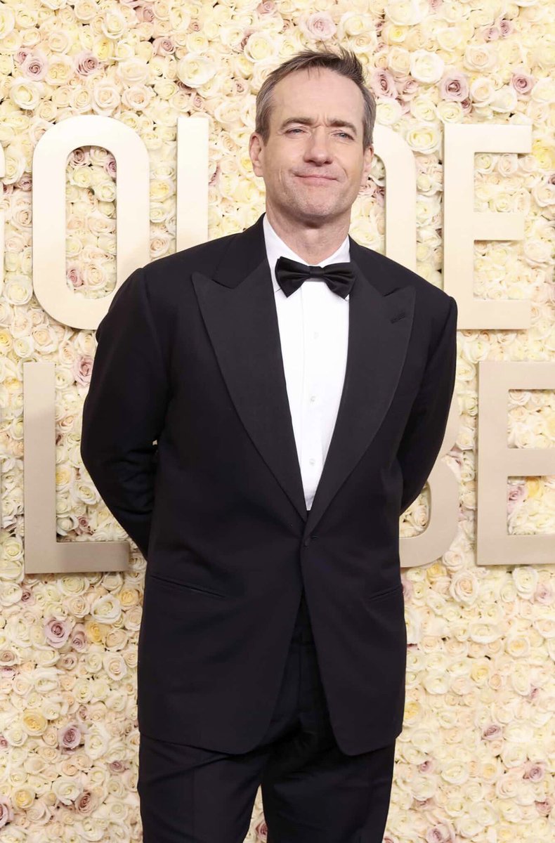 Guapazos's tweet image. #GoldenGlobes2024 #MatthewMacfadyen