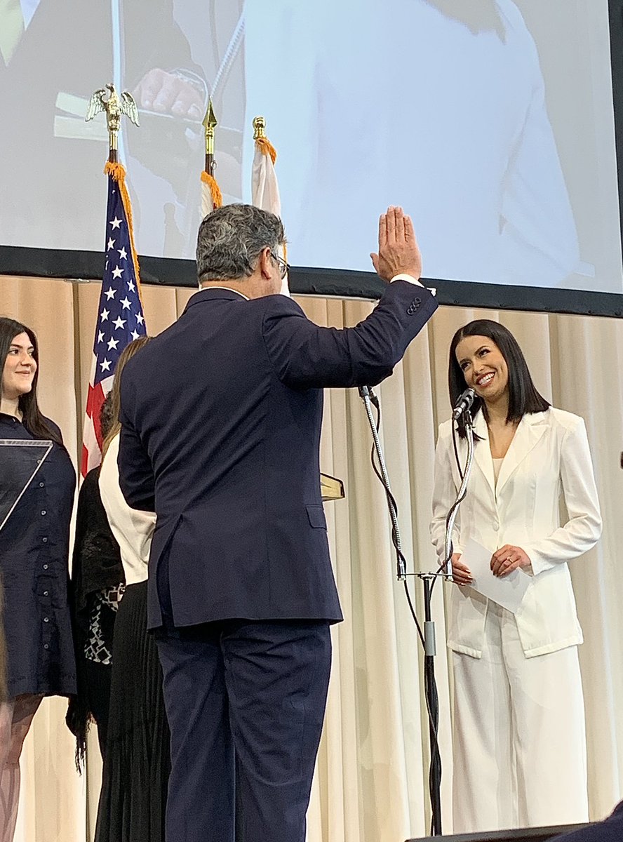 Today, I had the privilege of being sworn into office once again as District 2 Commissioner in the great City of Orlando.I am honored and grateful for the trust and support my community has generously bestowed upon me. #PublicService #OrlandoCommissioner #District2 #TeamOrtiz