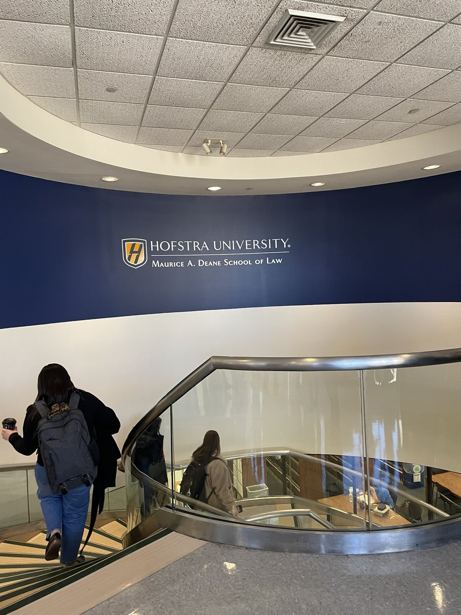 Thank you to Hofstra Law School students and professors for having Personal Law I students &amp; Mock Trial members at their Mock Trial Day! What a great learning experience! ⚖️