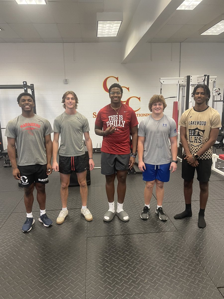 Just a few @CCCMaraudersFB legends getting a little extra work in after their first day back to school. Kevin Terry ‘23 (@KevinTerry55 )(Temple) showed up to get a little work in.
