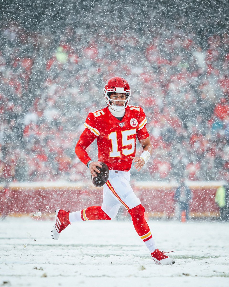 PamelaPkekcno1's tweet photo. I love everyone counting us out!! #ChiefsKingdom 
#WPMOYChallenge 
@PatrickMahomes 
We got this! https://t.co/HPmtdtQ6jL
