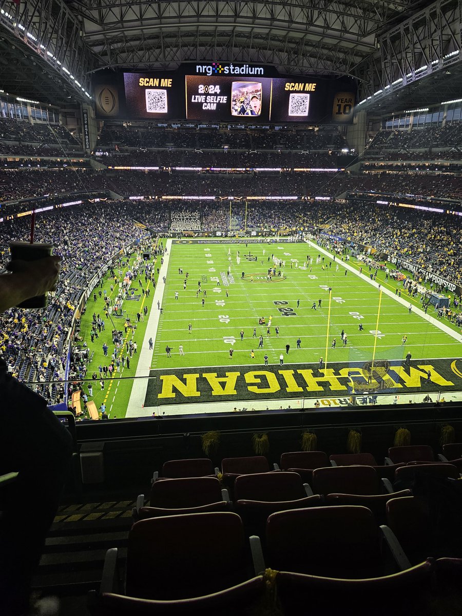 Prich1334's tweet photo. LFG!! #GoBlue https://t.co/sTKTuu83MV